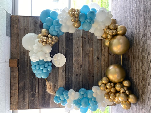 Blue & Gold Ring backdrop