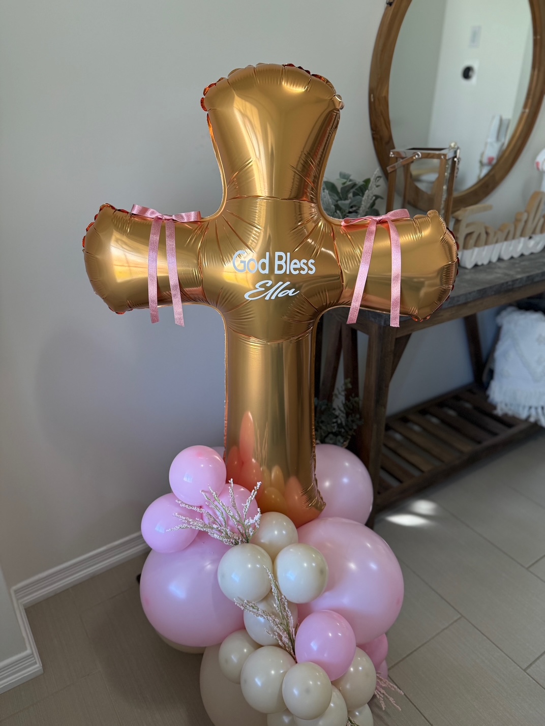 Communion cross balloon